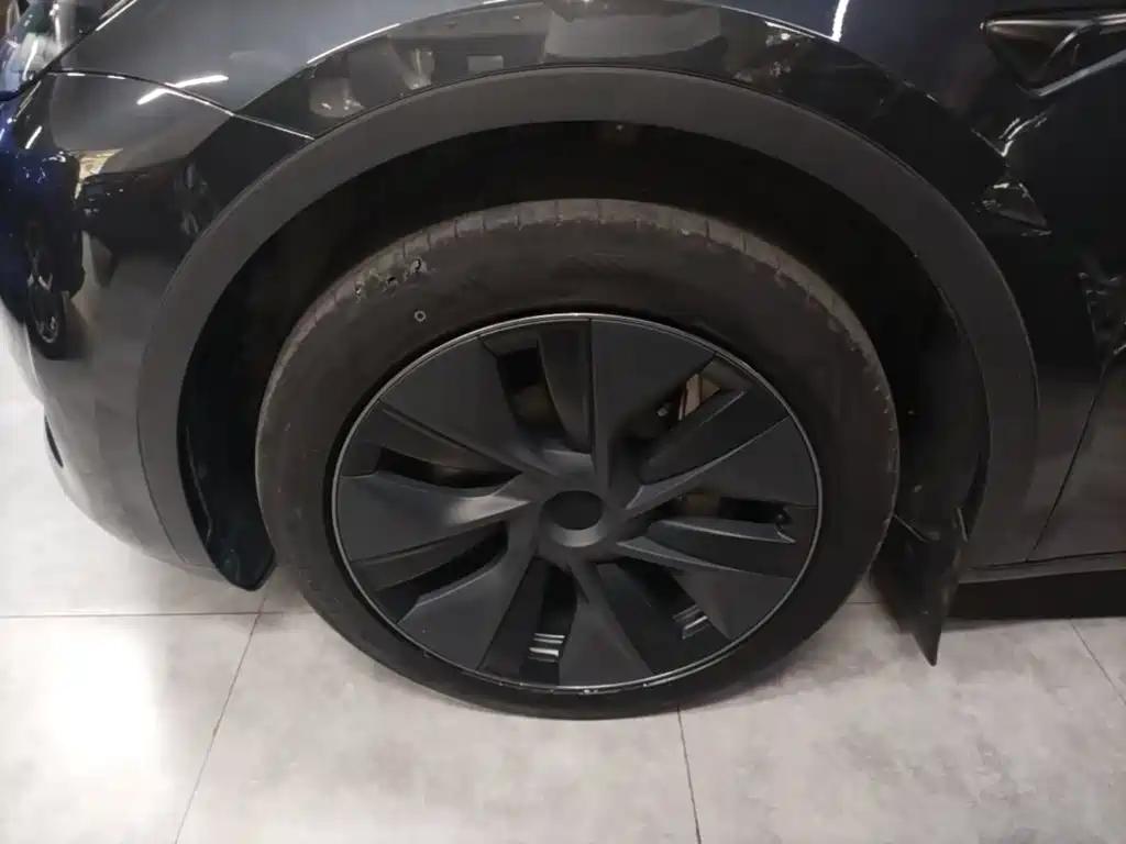 Model Y 2024 rear-wheel drive version купить на сайте DeffCars