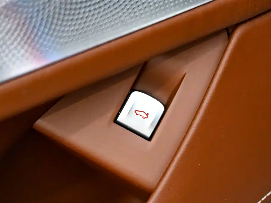 BMW 7 Series 2018 740Li xDrive Exclusive M Sports Package купить на сайте DeffCars
