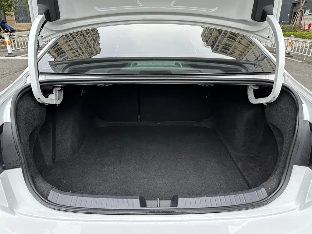 Sagitar 2019 280TSI DSG comfort model National VI купить на сайте DeffCars