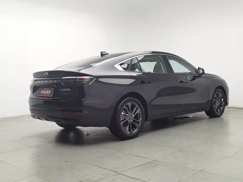 Mondeo 2026 2.0T EcoBoost Luxury купить на сайте DeffCars
