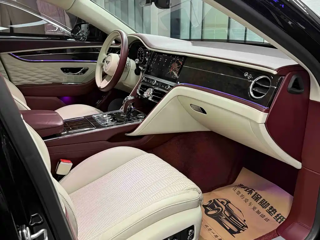 Flying Spur 2022 4.0T V8 Standard Edition купить на сайте DeffCars
