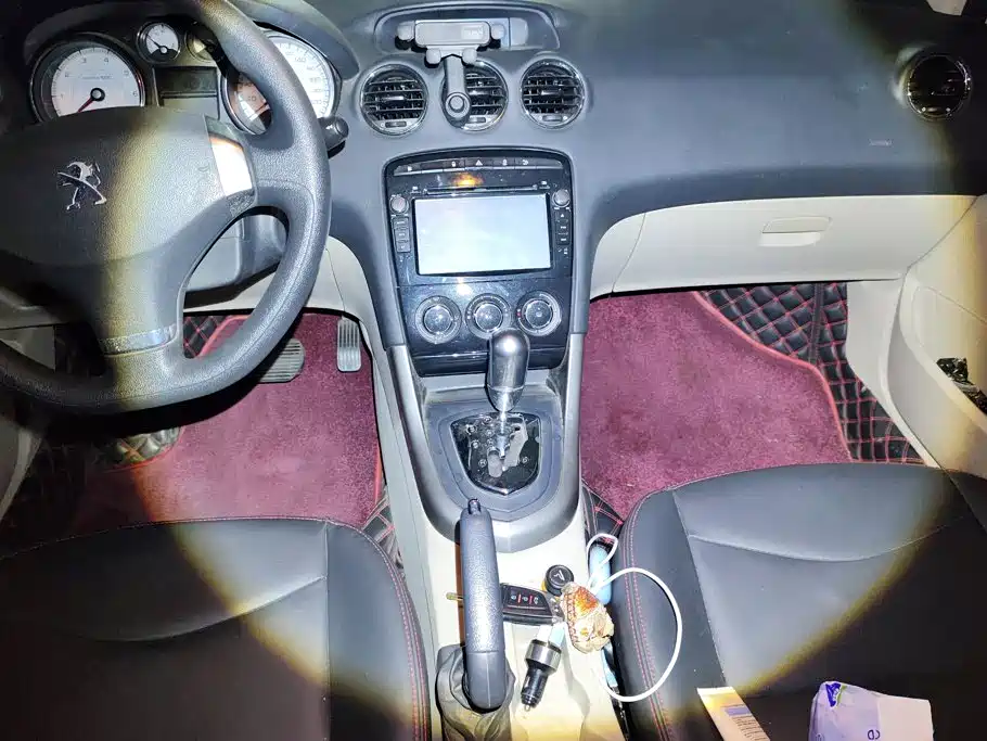 Peugeot 408 2013 2.0L Automatic Comfort Edition купить на сайте DeffCars