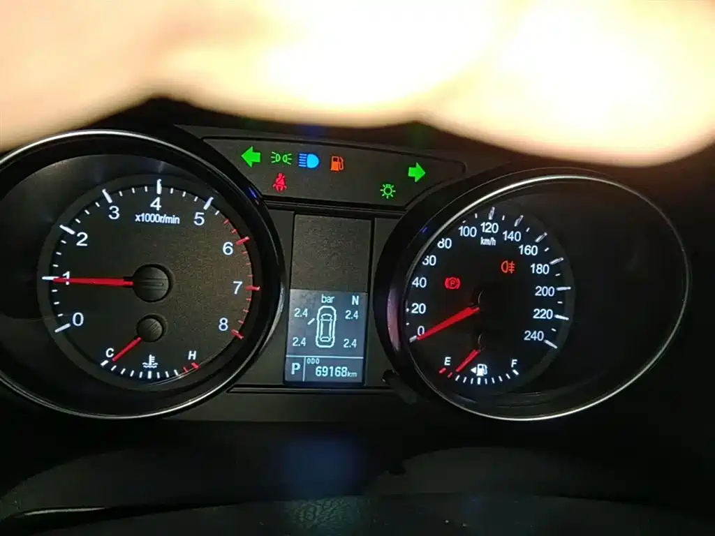 Haval M6 2021 PLUS 1.5T DCT Elite Intelligent Connected Model купить на сайте DeffCars