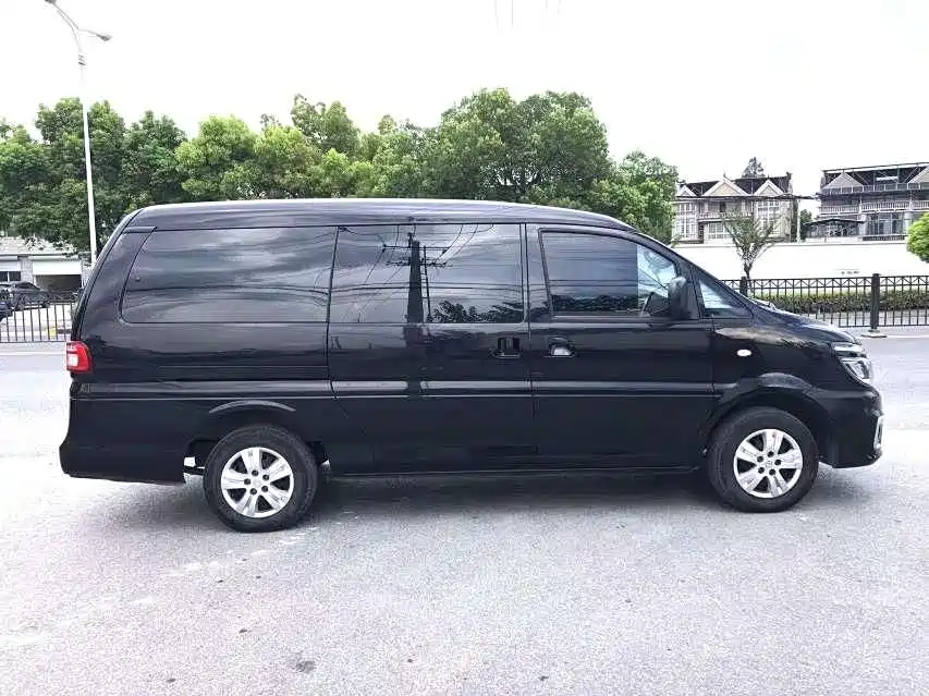 Lingzhi 2020 M5L 1.6L basic model 7 seats купить на сайте DeffCars