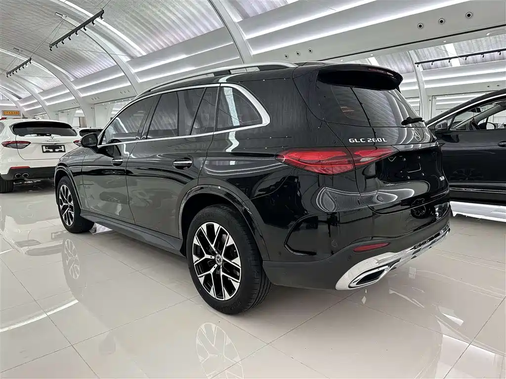 Mercedes-Benz GLC 2023 GLC 260 L 4MATIC luxury model 5 seats купить на сайте DeffCars