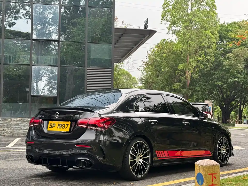 Mercedes-Benz A-Class AMG 2023 AMG A 35 L 4MATIC купить на сайте DeffCars