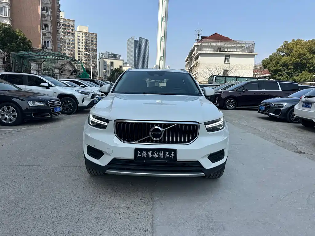 Volvo XC40 2022 T4 four-wheel drive smart travel fashion version купить на сайте DeffCars