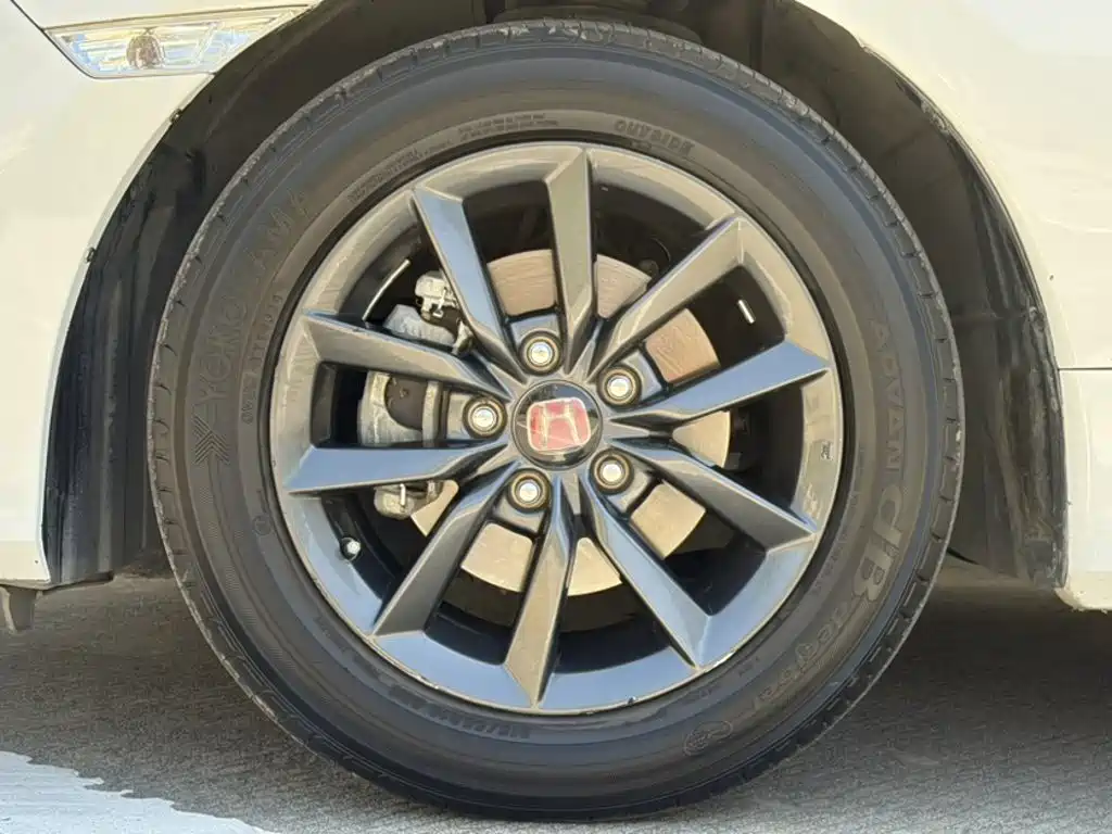 Civic 2019 220TURBO CVT Dynamic Edition National V купить на сайте DeffCars
