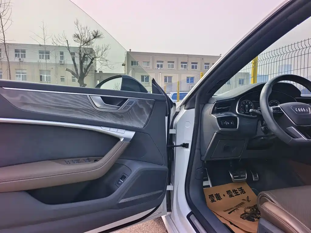 Audi A7L 2024 55TFSI quattro S-line Jingyuan type obsidian suit купить на сайте DeffCars