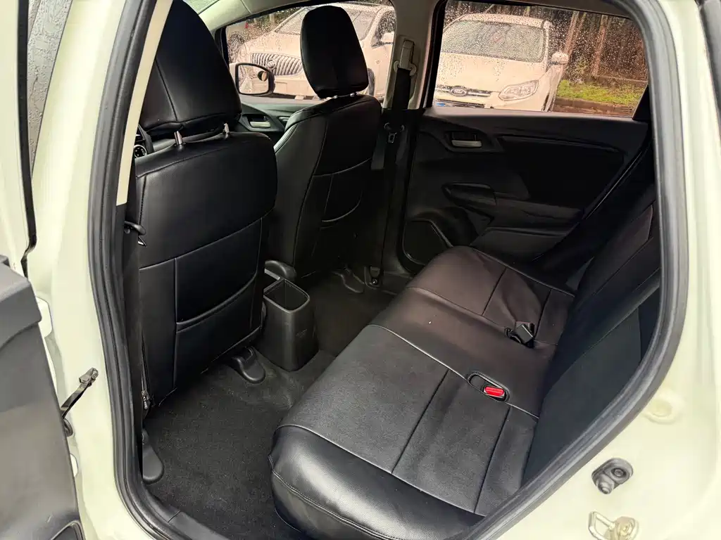 Fit 2018 1.5L CVT Comfort Edition купить на сайте DeffCars