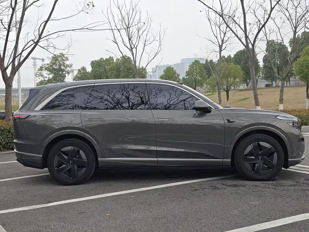 Ledo L90 2025 Max six-seater version купить на сайте DeffCars