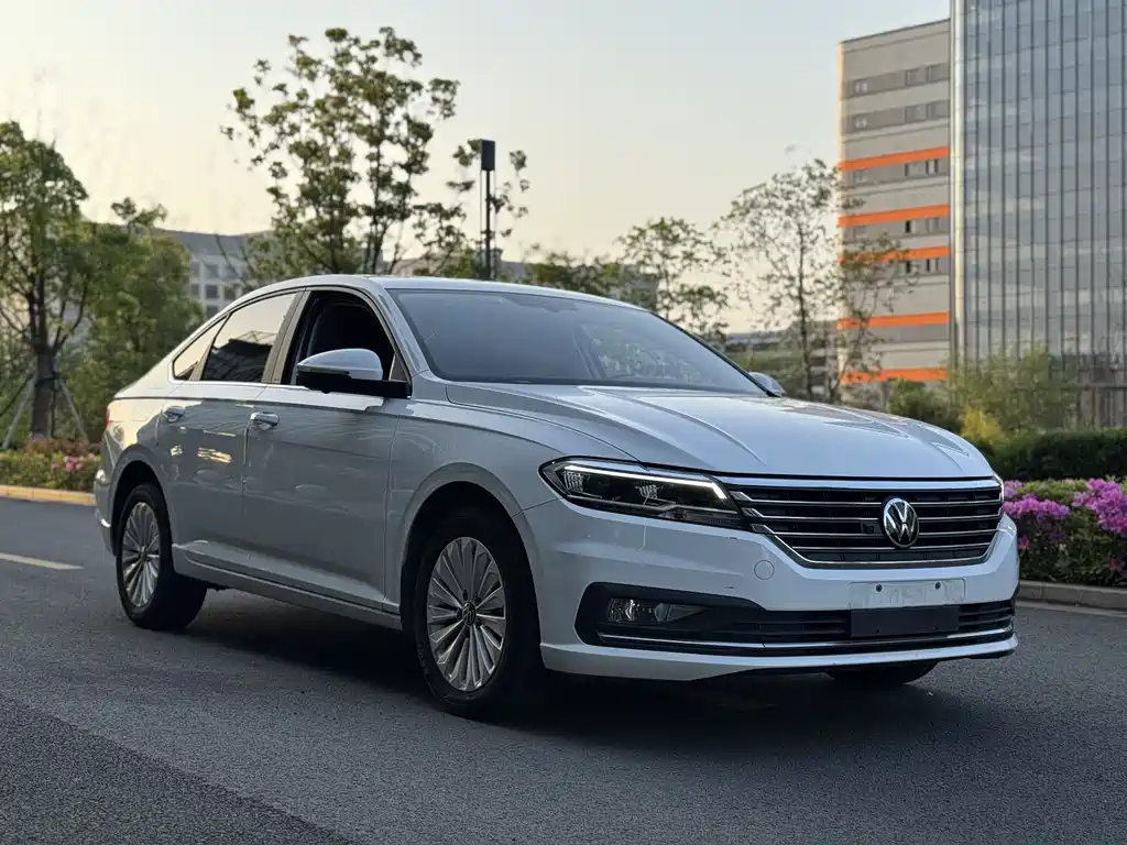 Lavida 2021 1.5L automatic comfort version купить на сайте DeffCars