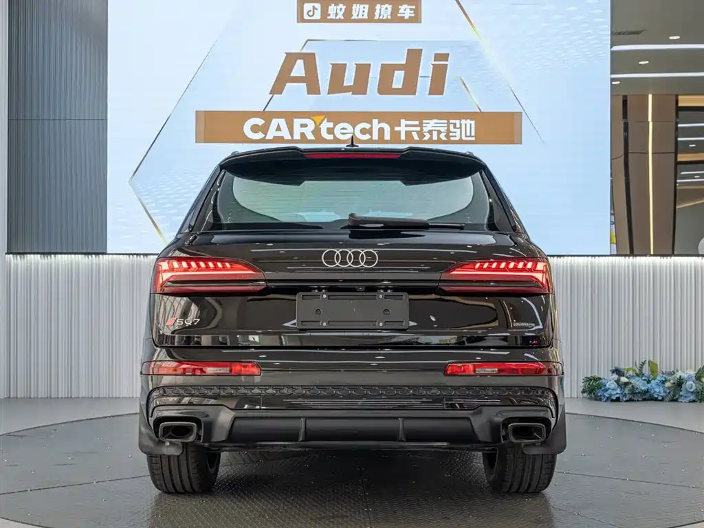 Audi Q7 2025 45 TFSI quattro S line Black Warrior купить на сайте DeffCars