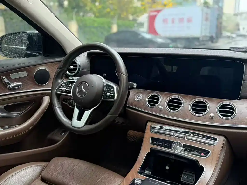 Mercedes-Benz E-Class 2020 E 260 L купить на сайте DeffCars
