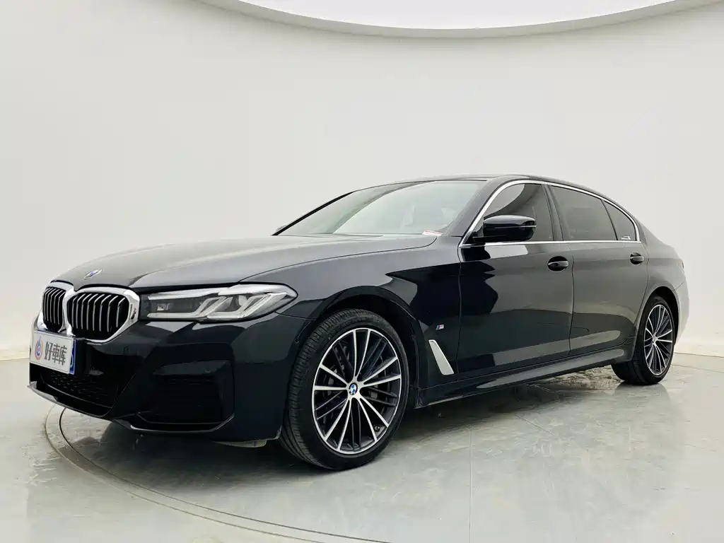 BMW 5 Series 2023 530Li Leading M Sports Package купить на сайте DeffCars