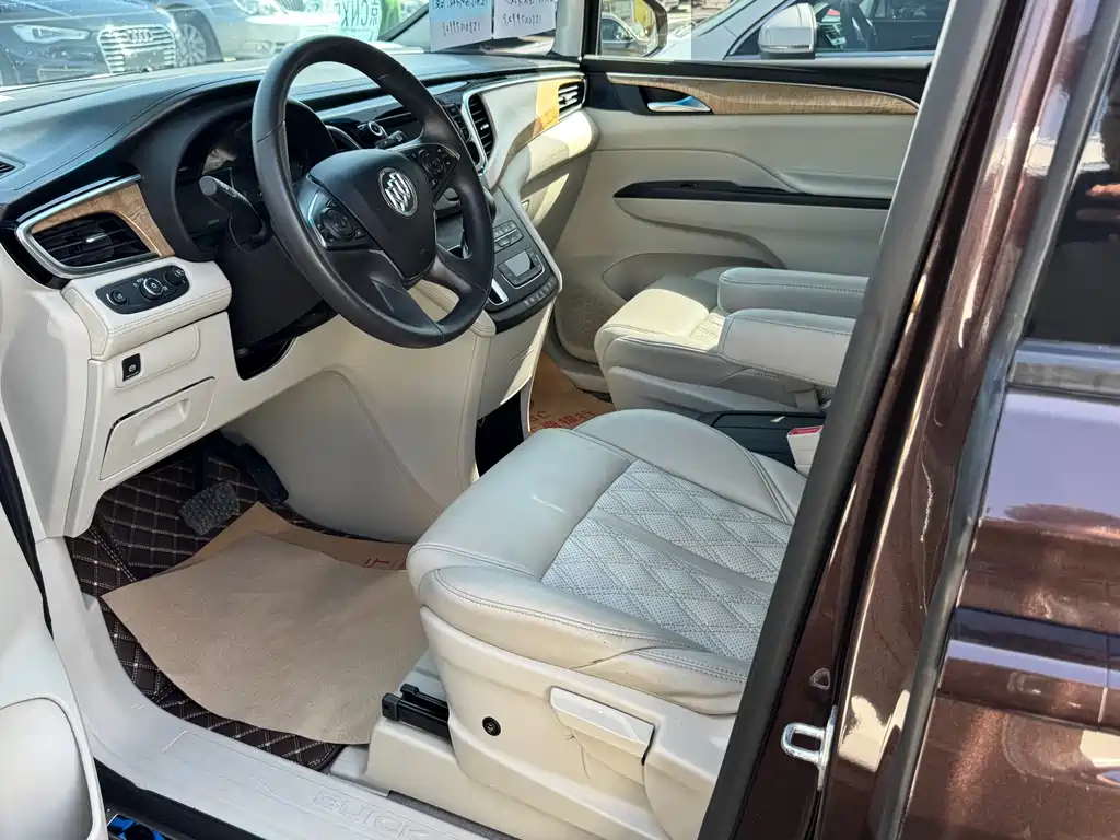 Buick GL8 2018 ES 28T Comfort Type National VI купить на сайте DeffCars