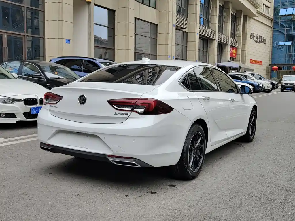 Regal 2020 552T Elite купить на сайте DeffCars
