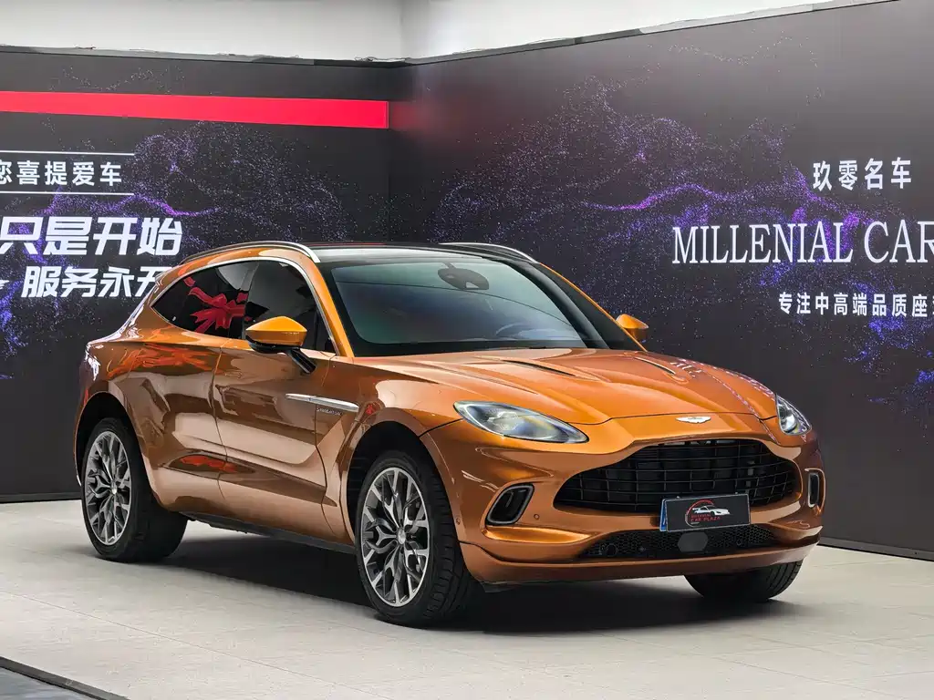 Aston Martin DBX 2022 3.0T STRAIGHT-SIX купить на сайте DeffCars