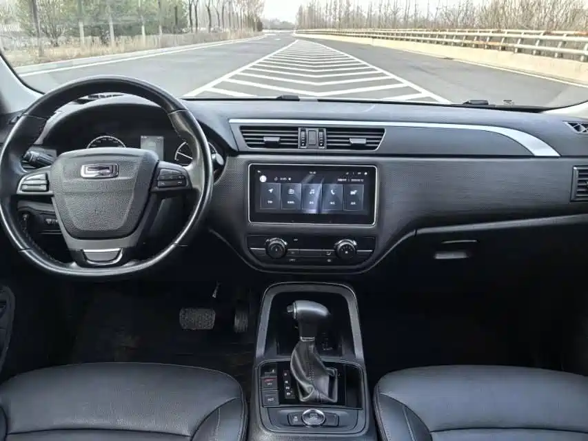 Qoros 5 2018 facelift 1.6T automatic leading model купить на сайте DeffCars