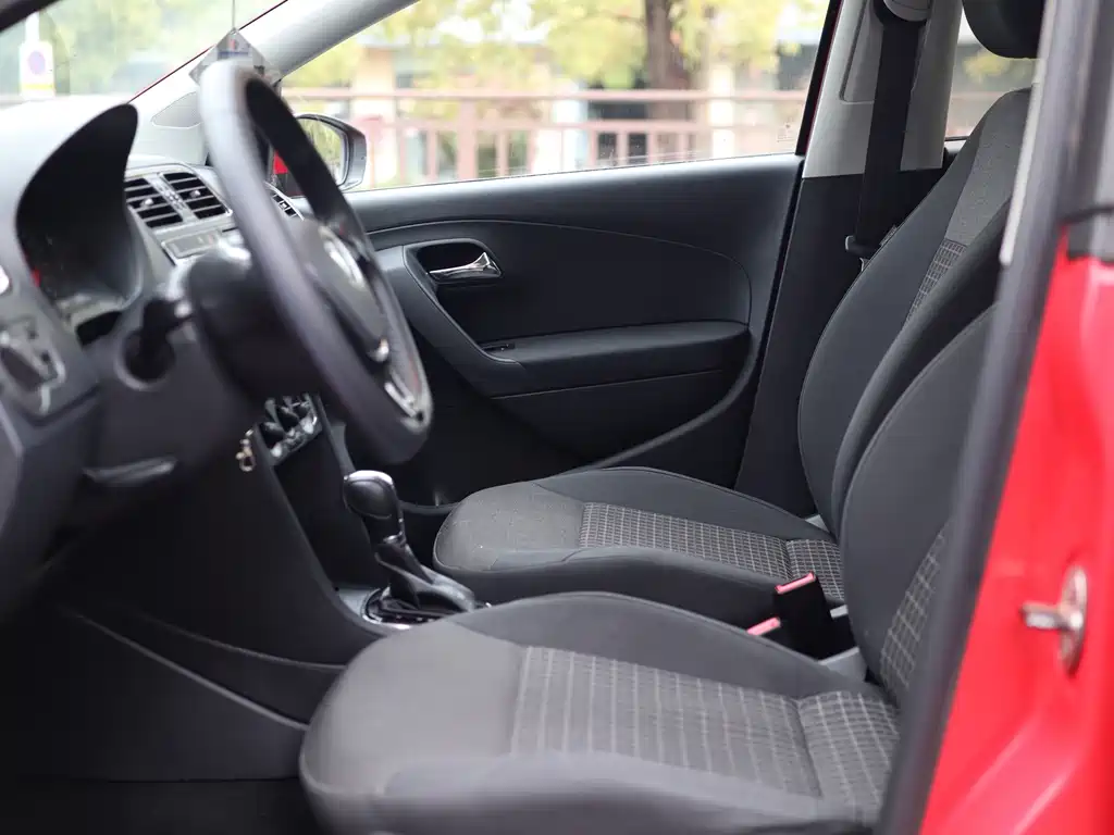 Polo 2018 1.5L automatic safety model купить на сайте DeffCars