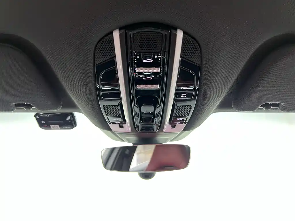 Panamera 2017 Panamera 3.0T купить на сайте DeffCars