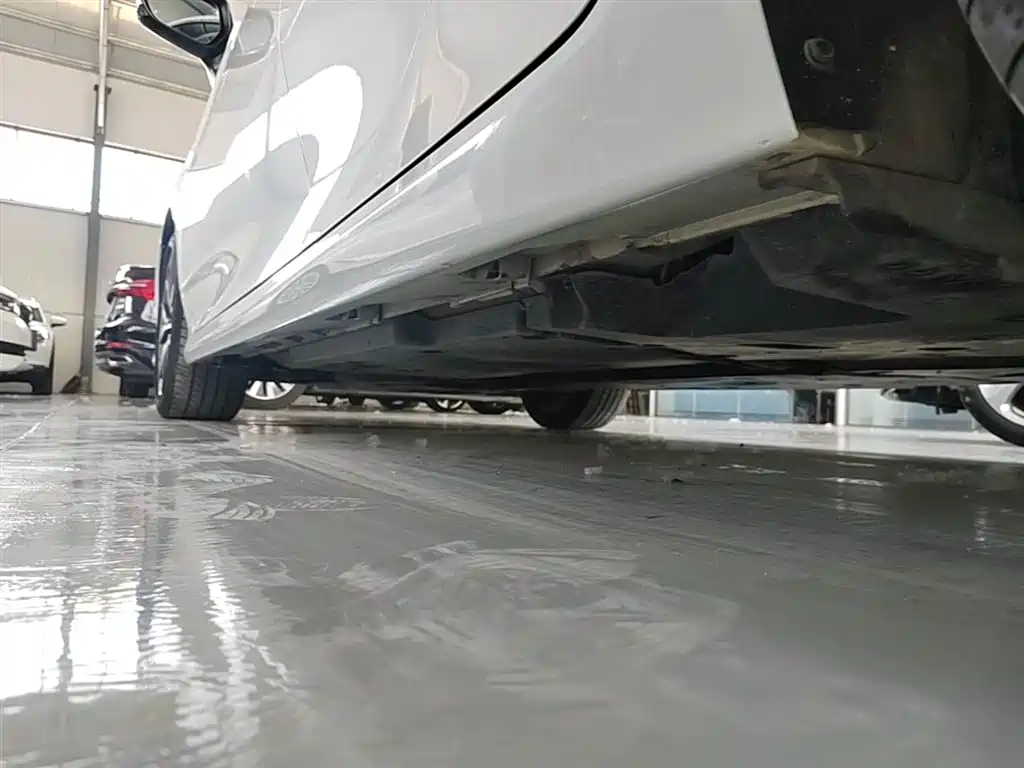 Camry 2021 2.5G Deluxe Edition купить на сайте DeffCars