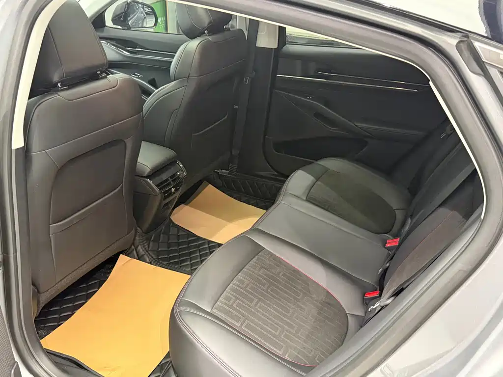 Mondeo 2023 EcoBoost 245 Luxury купить на сайте DeffCars