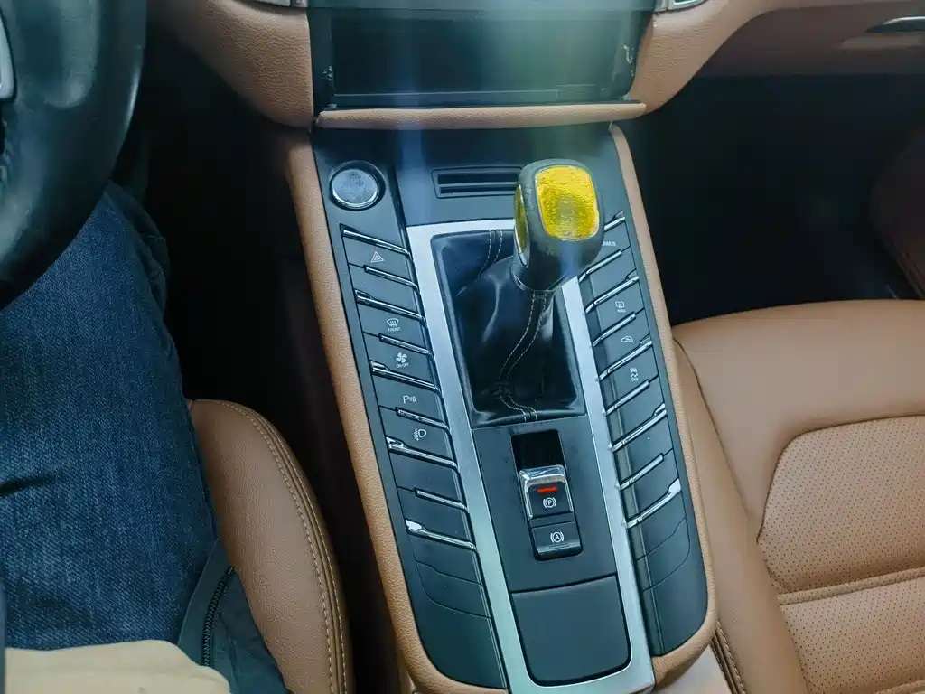 Zotye SR9 2017 2.0T manual extreme light version купить на сайте DeffCars