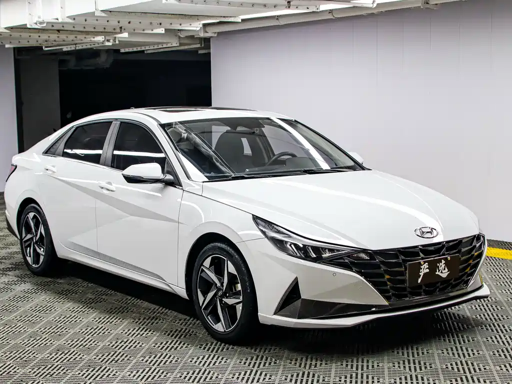 Elantra 2022 1.5L CVT LUX Premium Edition купить на сайте DeffCars