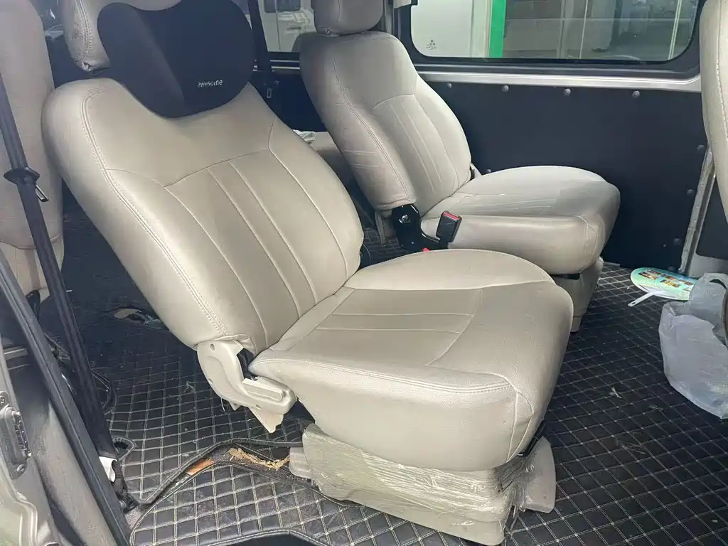 Lingzhi 2020 M5L 1.6L luxury model 7 seats купить на сайте DeffCars