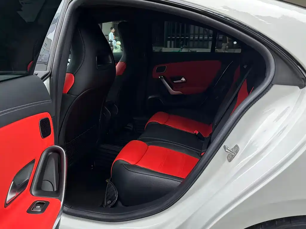 Mercedes-Benz CLA AMG 2024 AMG CLA 35 4MATIC купить на сайте DeffCars