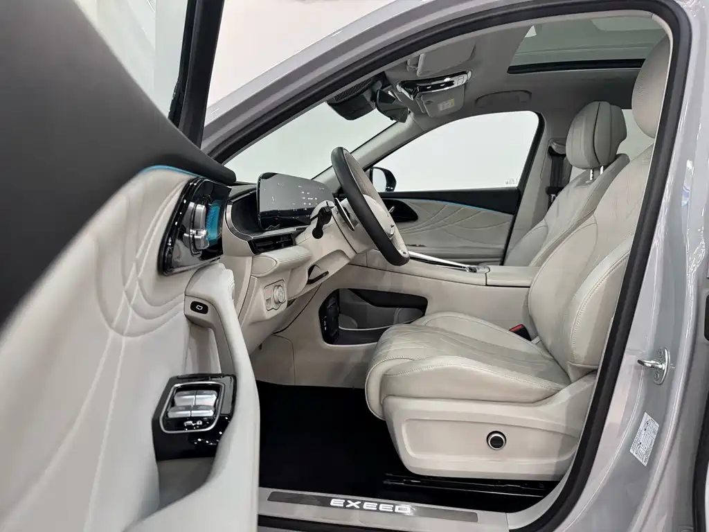 Xingtu Yaoguang 2023 400T two-wheel drive luxury version купить на сайте DeffCars