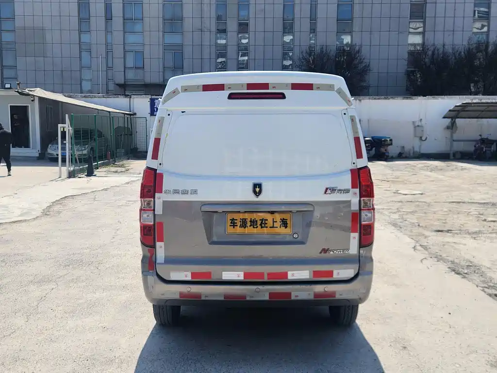 New Hiace X30L 2023 1.5L Fortune Edition Van 2/5 Seats Air-conditioned Version SWC15M купить на сайте DeffCars