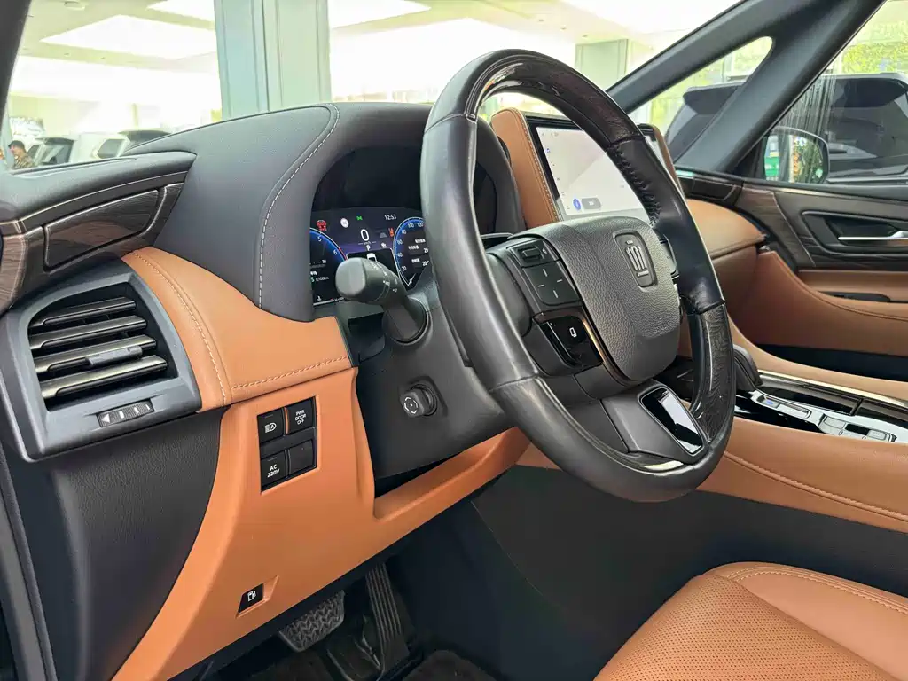 Wilfa 2024 Crown Dual Engine 2.5L Supreme Executive Edition купить на сайте DeffCars