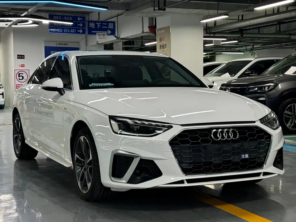 Audi A4L 2023 40 TFSI Fashionable and Dynamic купить на сайте DeffCars