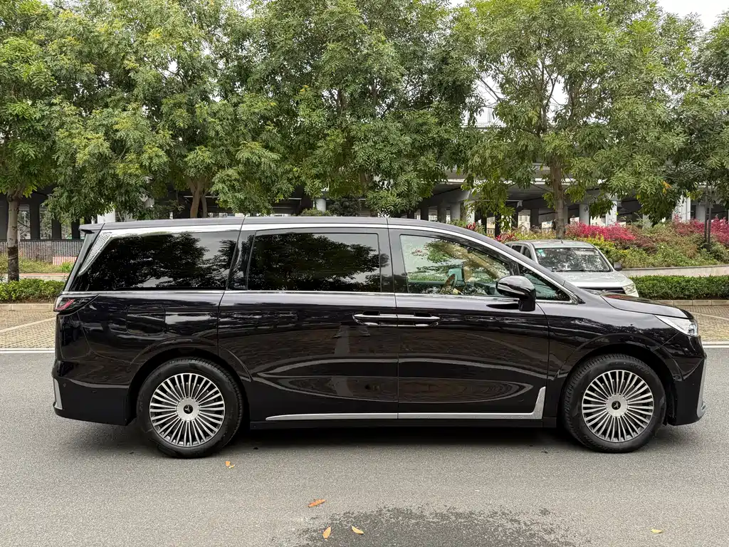 Lantu Dreamer 2025 PHEV four-wheel drive flagship Kunpeng version купить на сайте DeffCars