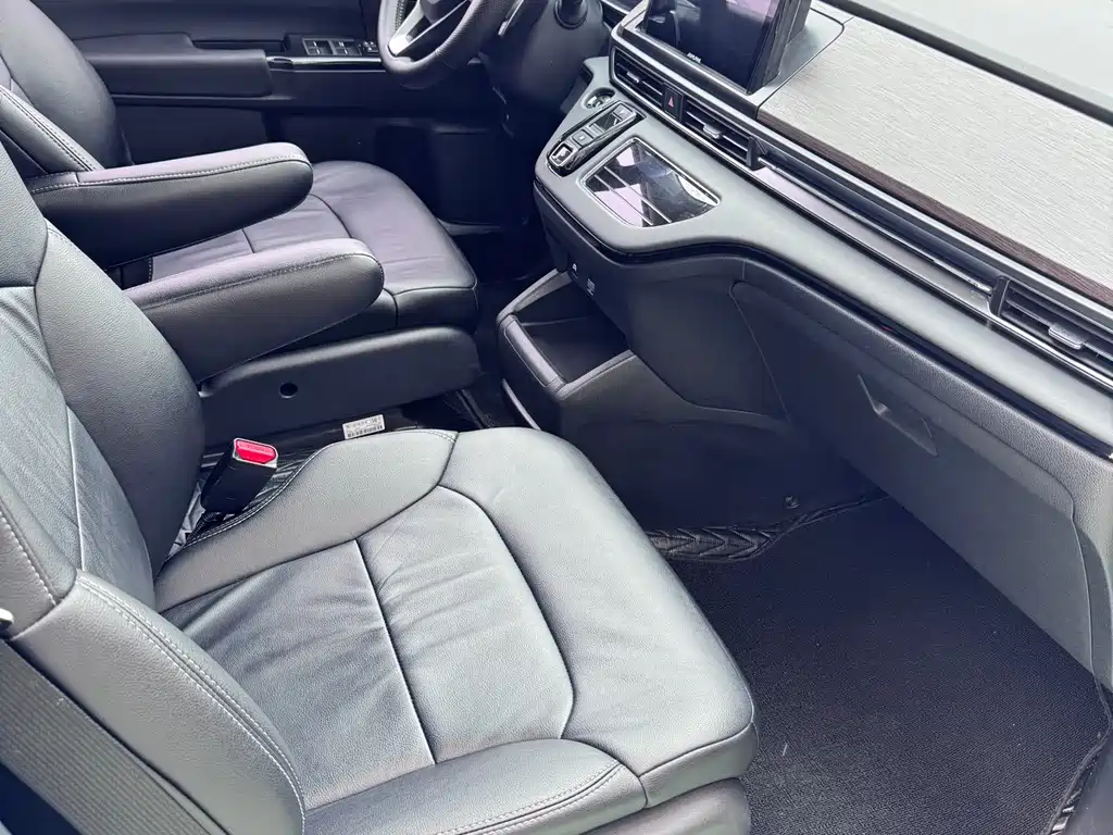 Odyssey 2022 2.0L e:HEV Rui·Enjoy Edition купить на сайте DeffCars