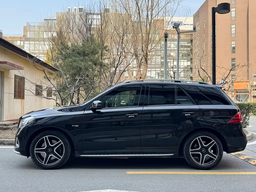 Mercedes-Benz GLE AMG 2017 AMG GLE 43 4MATIC купить на сайте DeffCars