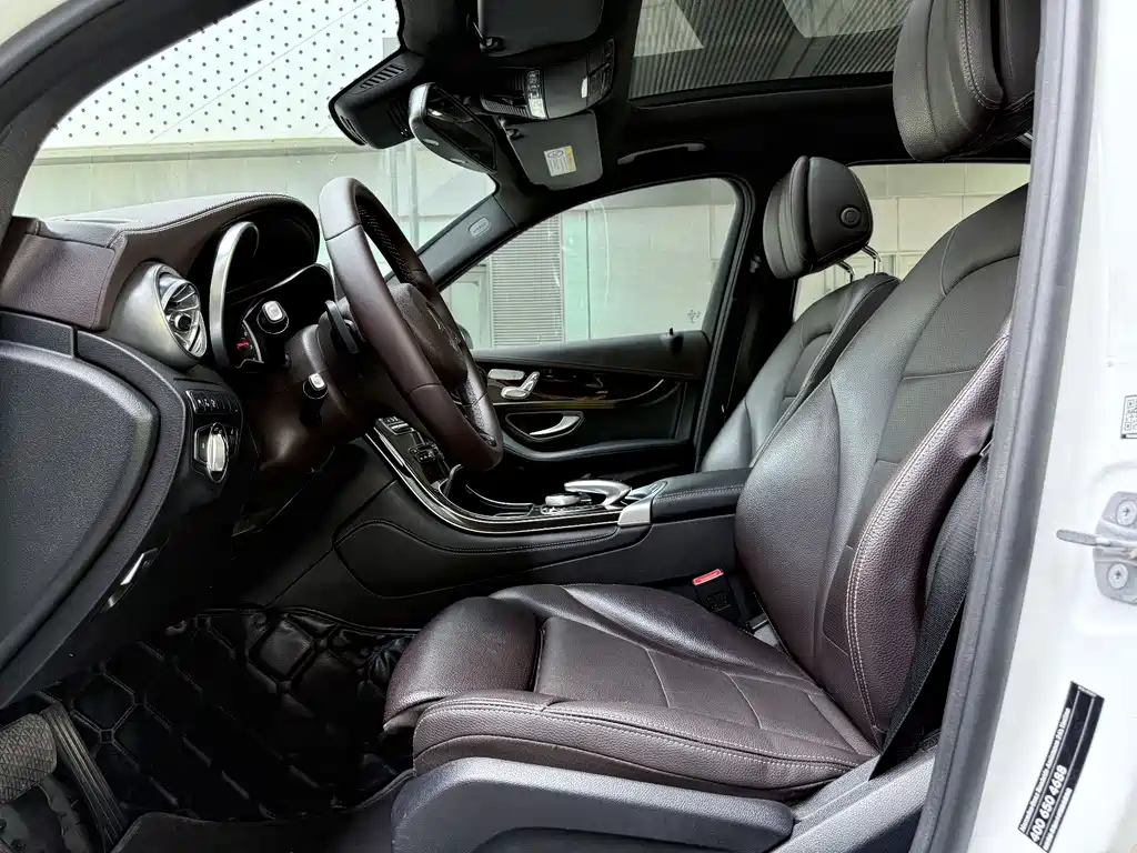 Mercedes-Benz GLC 2017 GLC 260 4MATIC luxury model купить на сайте DeffCars