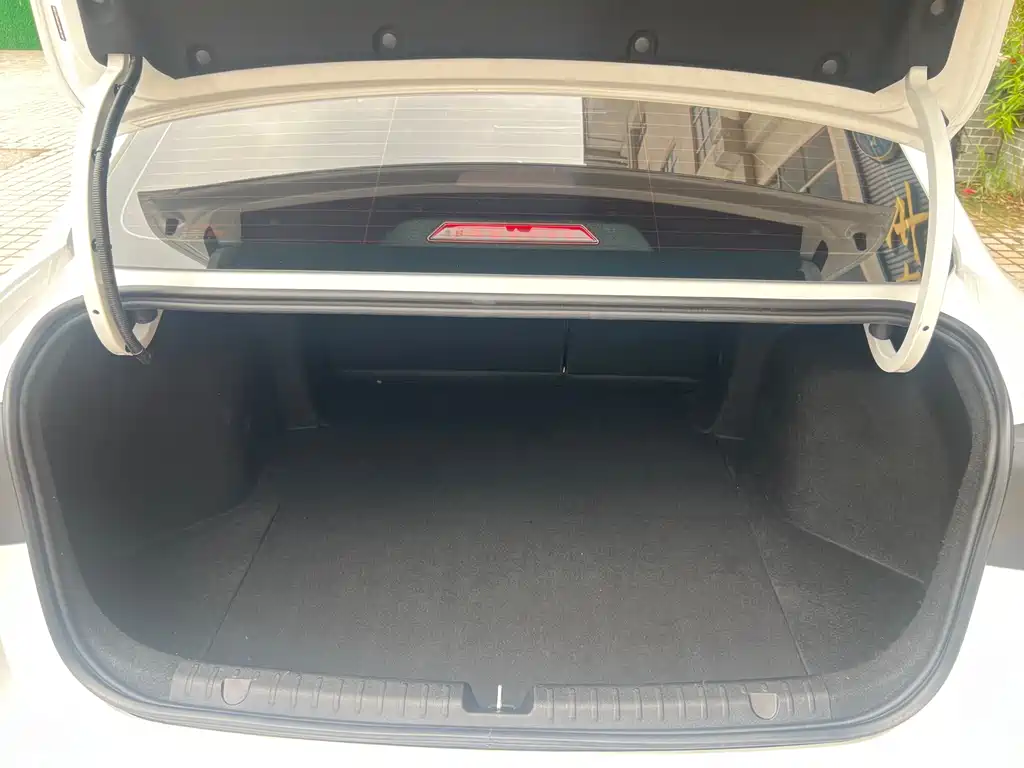 Emgrand 2022 4th generation 1.5L CVT flagship model купить на сайте DeffCars