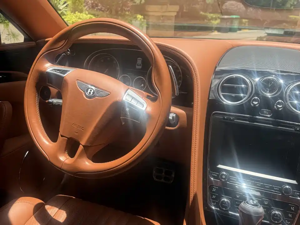 Flying Spur 2017 4.0T V8 Standard Edition купить на сайте DeffCars