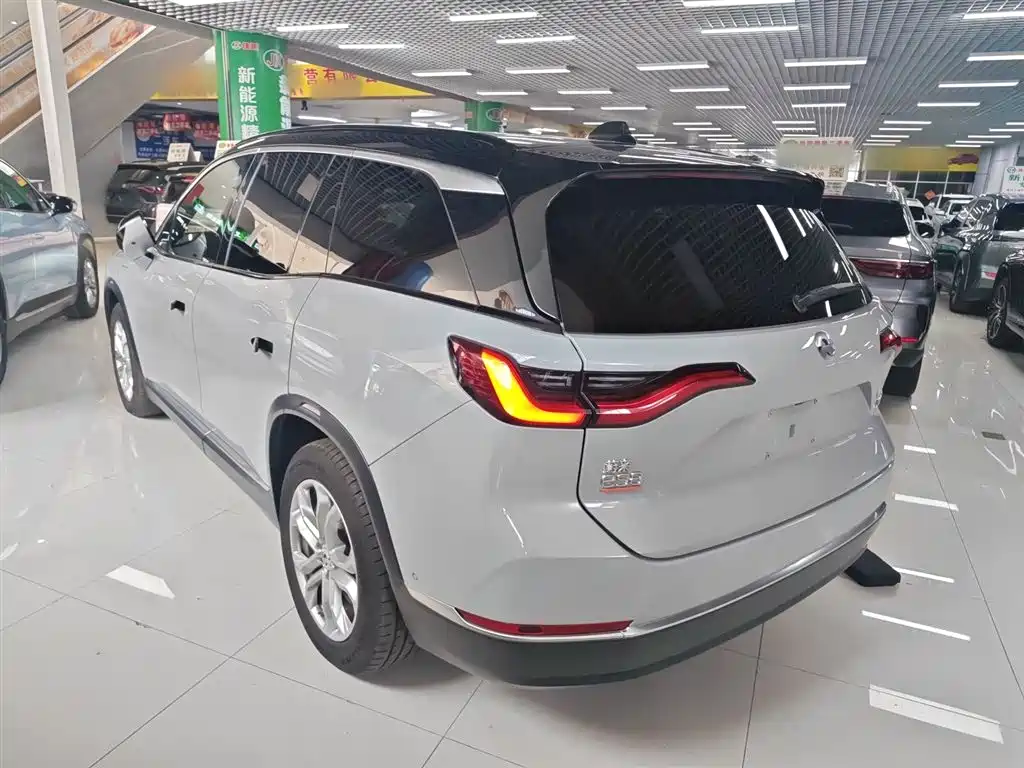 NIO ES8 2020 415KM six-seater version купить на сайте DeffCars