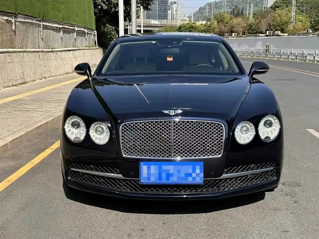 Flying Spur 2014 4.0T V8 Premium Edition купить на сайте DeffCars