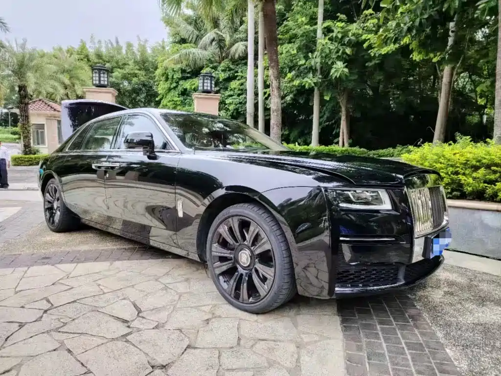 Ghost 2021 6.7T long wheelbase version купить на сайте DeffCars