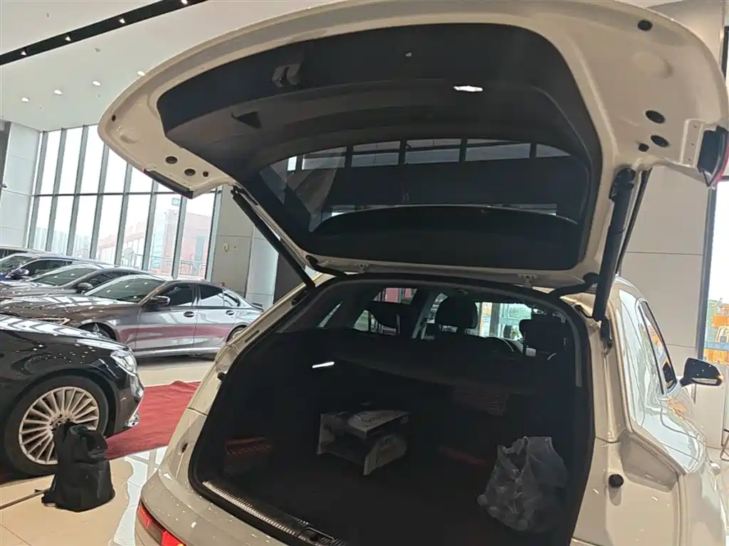 Audi Q5L 2020 40 TFSI Honorable and Enterprising купить на сайте DeffCars