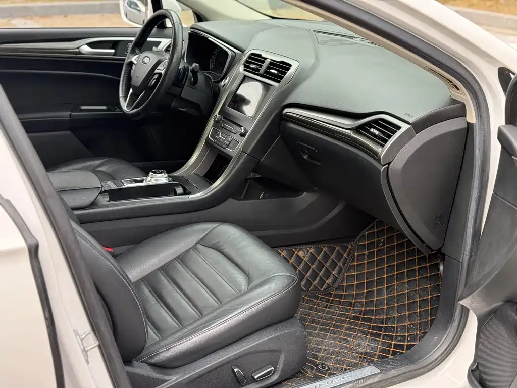 Mondeo 2017 EcoBoost 200 Luxury купить на сайте DeffCars