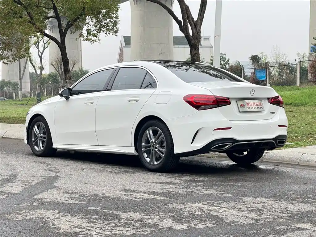 Mercedes-Benz A-Class 2022 facelift A 180 L sports sedan купить на сайте DeffCars