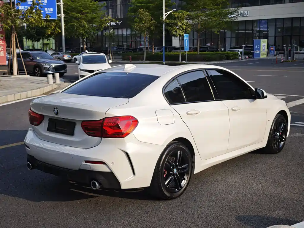 BMW 1 Series 2020 120i M Sports Package купить на сайте DeffCars