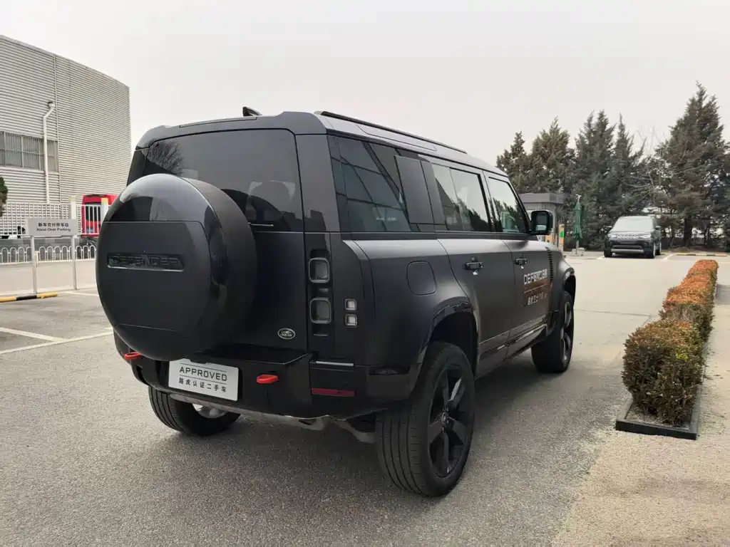Land Rover Defender 2025 110 3.0T P400 X купить на сайте DeffCars
