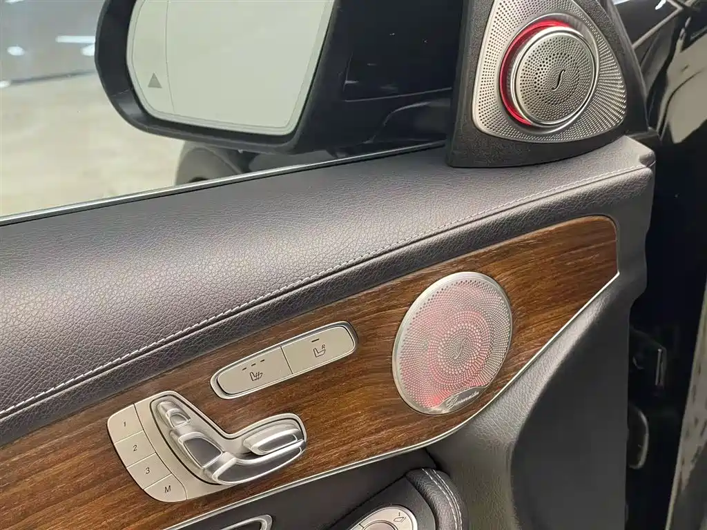 Mercedes-Benz GLC 2021 GLC 300 L 4MATIC luxury model купить на сайте DeffCars